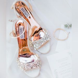 Badgley Mischka Champagne Rhinestone Heels Size 9 with original dustbag and box